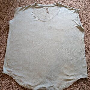 Athleta green muscle shirt size medium